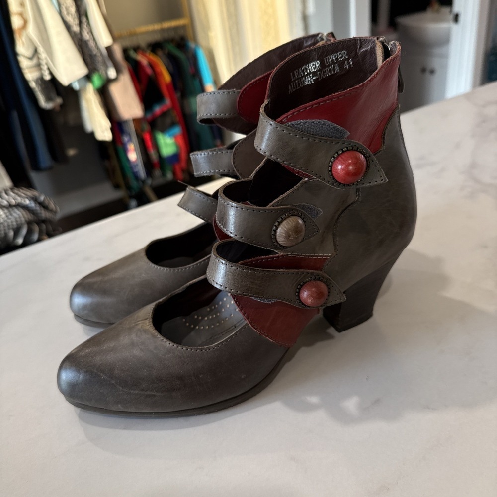 L'ARTISTE By Spring Step Autumn 3 Strap Booties Gray Red Size 41 9.5 - Picture 3 of 5